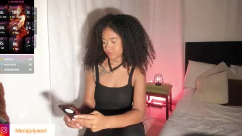 V A N E S S A  online show from March 27, 8:26 am