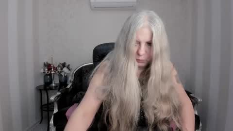 Maria online show from January 9, 9:42 pm