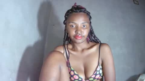 Maria online show from November 6, 7:06 pm