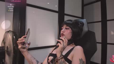 mariam_noir online show from November 11, 8:33 pm