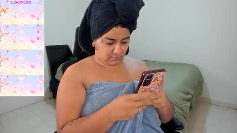   Mariam Castiblanco online show from January 12, 8:05 pm