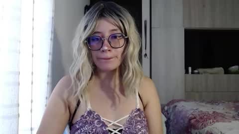 Mariana online show from September 29, 6:07 pm