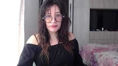 Mariana online show from October 1, 6:51 pm