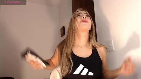 Mariana online show from July 22, 2:14 am
