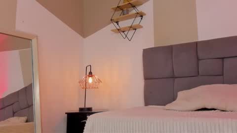 Mariana online show from December 28, 10:02 pm