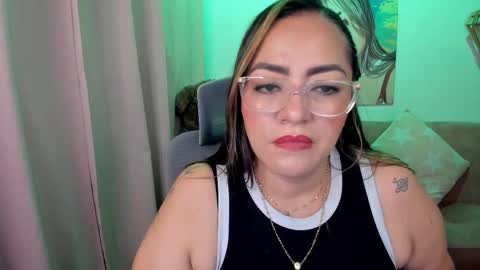 Mariana Lopez online show from March 7, 2:11 am