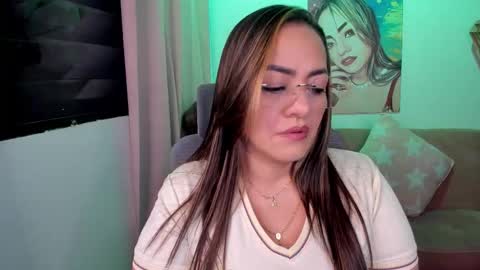 Mariana Lopez online show from February 9, 1:53 am