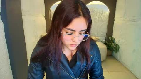 marianna_r_ online show from February 16, 8:51 pm