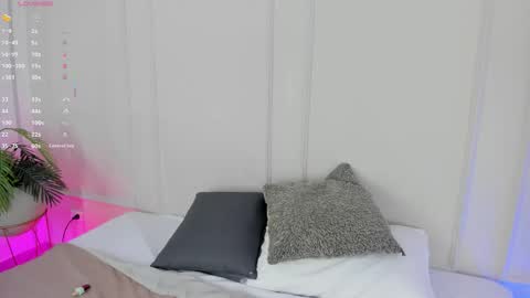 Maria Pettit online show from November 14, 11:34 am