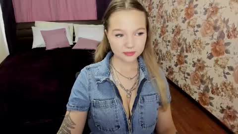 mariarobinsone online show from September 29, 5:06 am