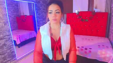 Snapshot of maribelsex303av chatting on October 26, 9:14 pm maribelsex303av online show from October 26, 9:14 pm