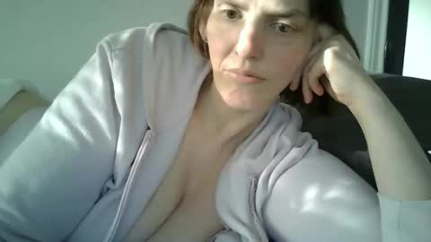 Mariejojo online show from December 2, 2:59 pm