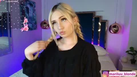 Mariluu  online show from May 12, 4:27 pm