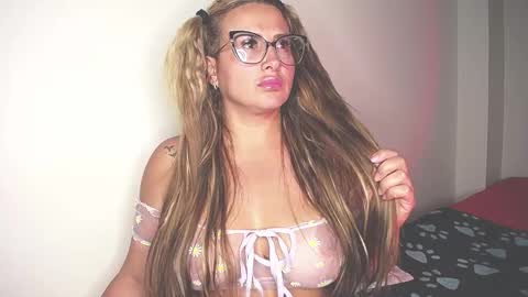 Marilyn Leon online show from January 17, 2:10 am