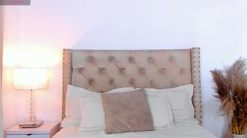 marilynrossy online show from November 26, 4:43 am