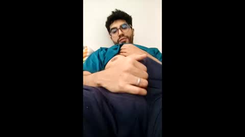 mario_saens online show from May 24, 4:31 am