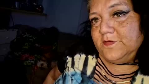 mariposalaluna online show from October 29, 2:13 am