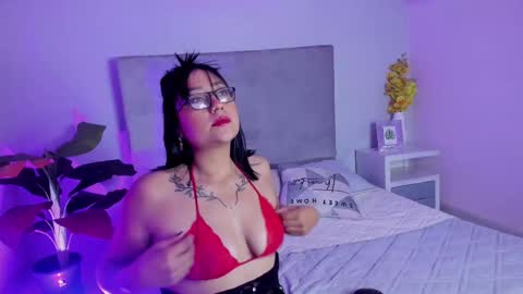 marisalima online show from November 4, 2:51 pm