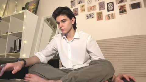 Mark online show from November 20, 3:09 pm