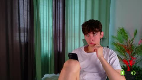 Mark online show from May 31, 10:47 am