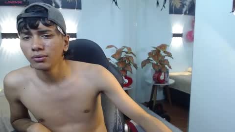 markbowie online show from February 11, 8:23 pm