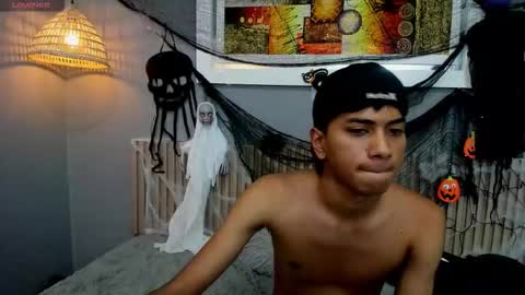 markbowie online show from October 21, 3:59 pm