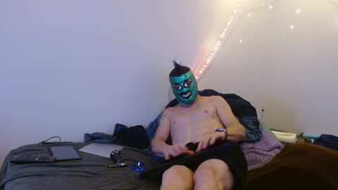 markymark101825061 online show from February 13, 9:51 am