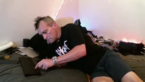 MarkyMark7169 online show from March 7, 10:13 am