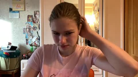 Codi online show from June 17, 3:11 am