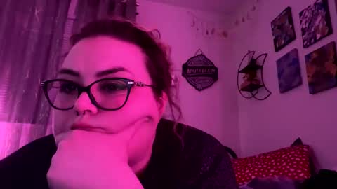 maroon_moon online show from March 11, 1:05 am