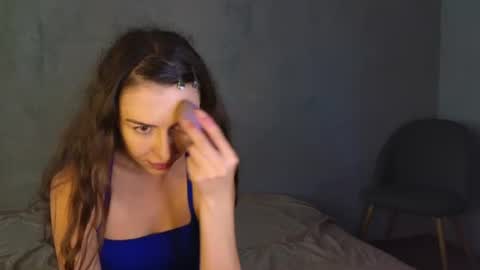 Mary online show from June 26, 2:33 pm