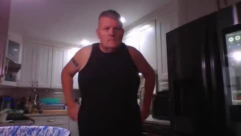 marriedguyold online show from April 22, 3:08 pm