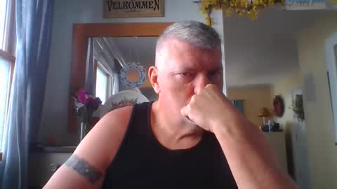 marriedguyold online show from May 7, 2:02 pm