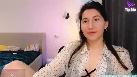 marrycolins online show from March 7, 7:08 am