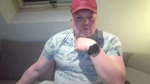 mars0481 online show from February 9, 10:45 pm