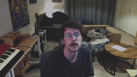 Roger online show from December 20, 6:35 pm