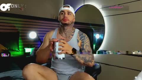 ONLYFANS Sotoandres   modelo independiente online show from April 12, 9:19 pm