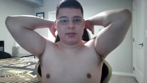 martin_militaryboy online show from May 27, 1:57 am