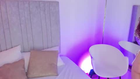 mari online show from March 16, 8:35 pm