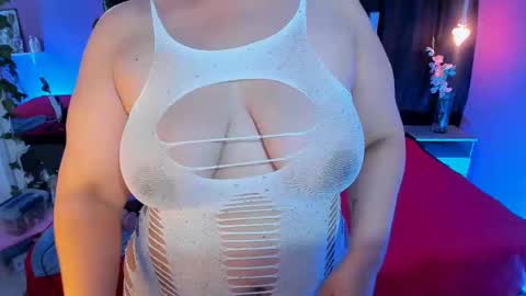 Snapshot of martina_foxy_ chatting on March 10, 12:06 pm MARTINA online show from March 10, 12:06 pm