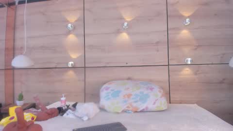 martina touss  online show from January 10, 1:38 pm