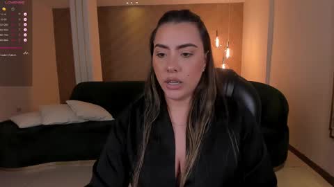 Martinna Bonnet online show from February 18, 2:06 pm