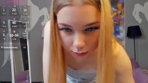 Snapshot of mary_hope_u chatting on October 17, 11:47 am Mary online show from October 17, 11:47 am