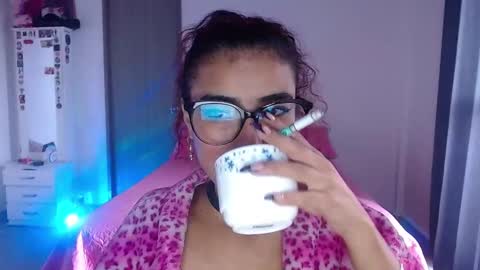 Snapshot of mary_jane1_ chatting on October 6, 2:02 pm mary online show from October 6, 2:02 pm