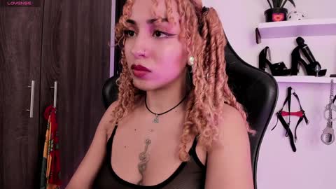 Mary Jane  online show from January 10, 10:15 pm