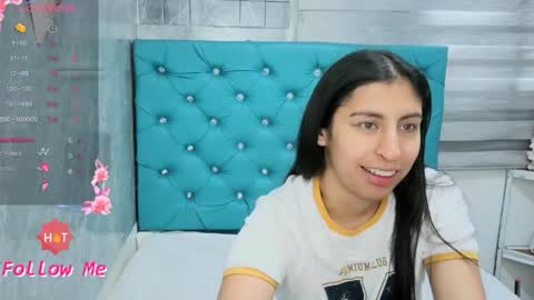  Mary Moon  online show from June 2, 11:34 am