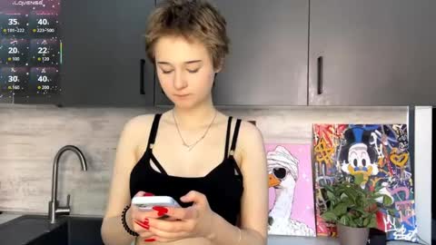 mary online show from June 6, 5:24 am