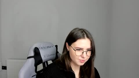 Alice online show from April 25, 6:48 am