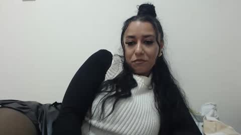 maryem online show from February 1, 1:19 pm