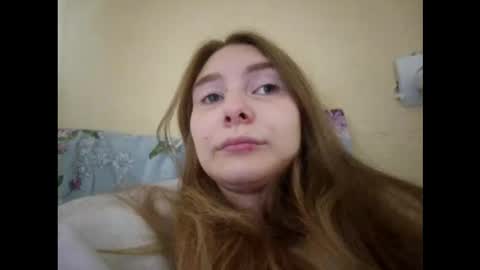 Hi My name is Elina Im 18 years old. online show from September 25, 10:44 am